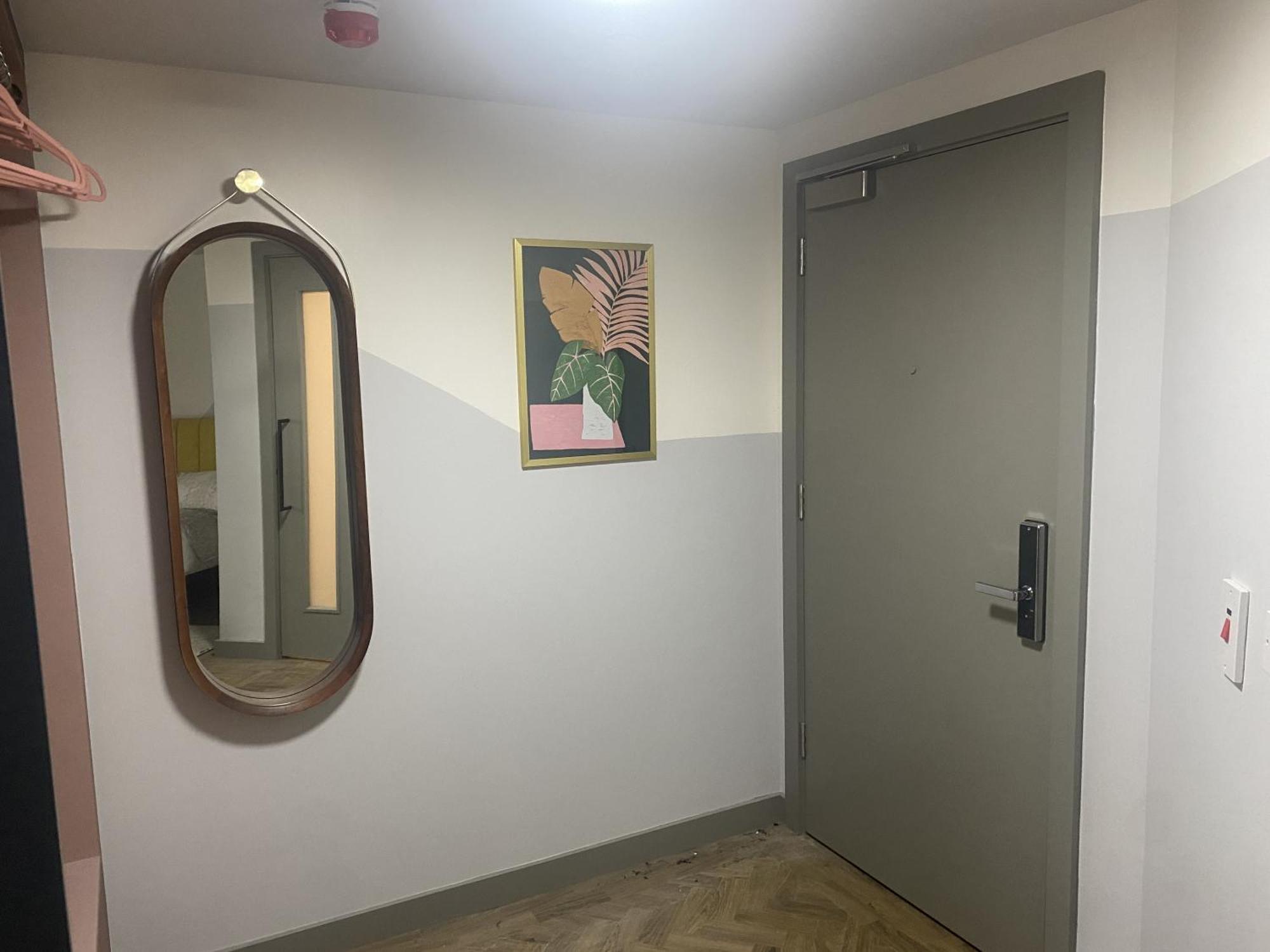Hotel Urban Pod *